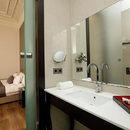 Apartment Classic Styled *