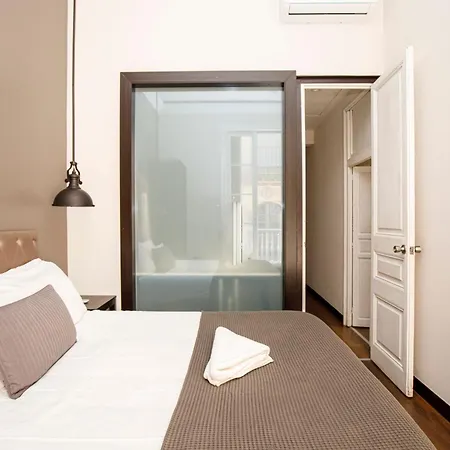 Classic Styled Apartment Barcelona