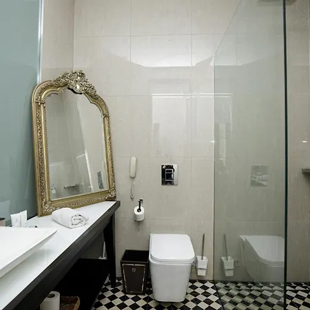 Apartment Classic Styled